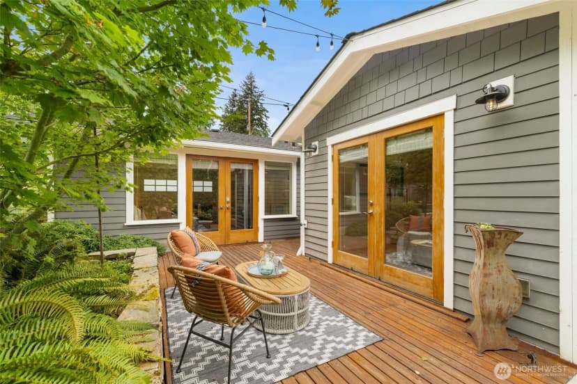 Property photo for 3203 Ne 94th Street, Seattle photo 19