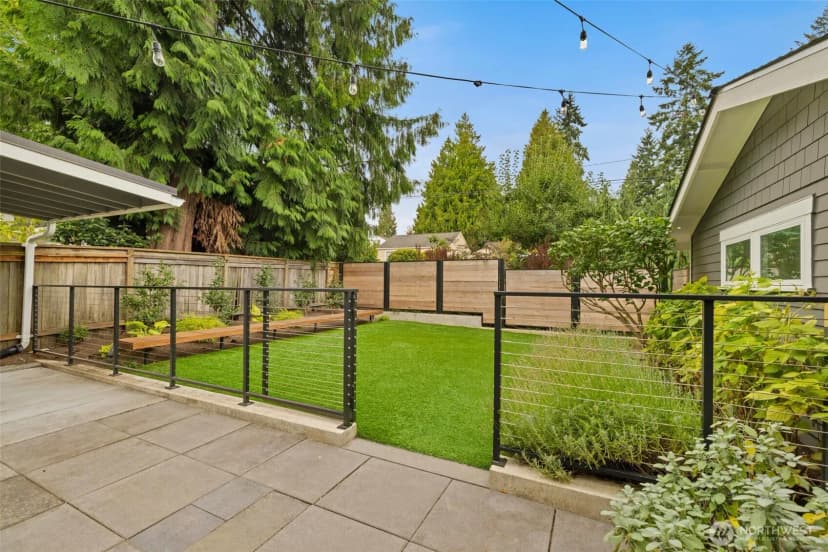 Property photo for 3203 Ne 94th Street, Seattle photo 31