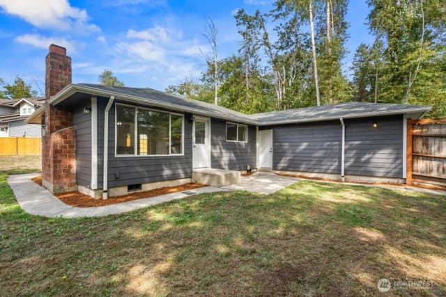 Property photo for 1426 S Kent Des Moines Road, Des Moines