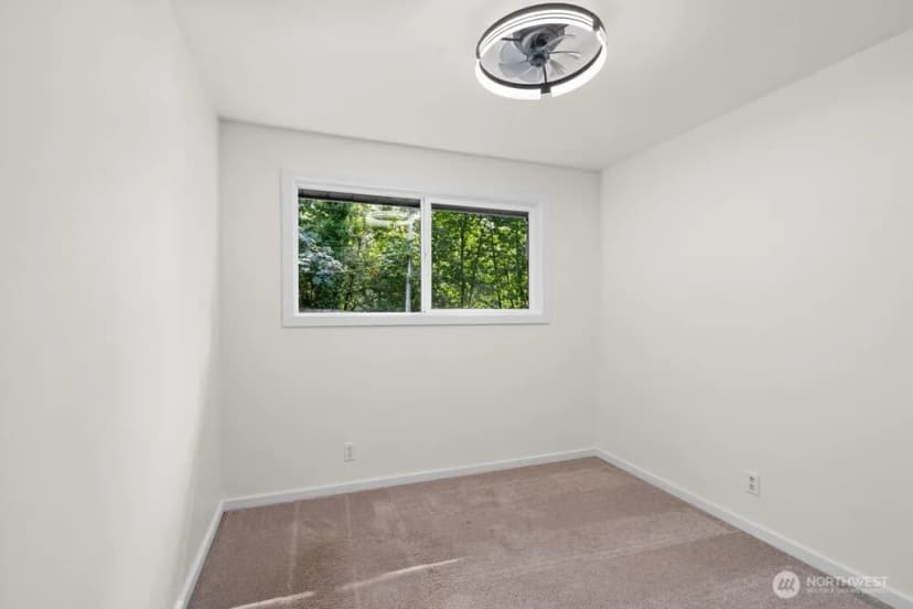 Property photo for 1426 S Kent Des Moines Road, Des Moines photo 23