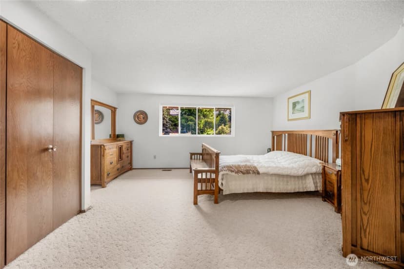 Property photo for 1111 S 274th Place, Des Moines photo 15