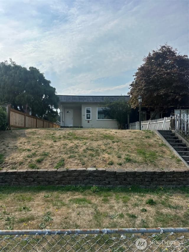 Property photo for 3514 Hoyt Ave, Everett