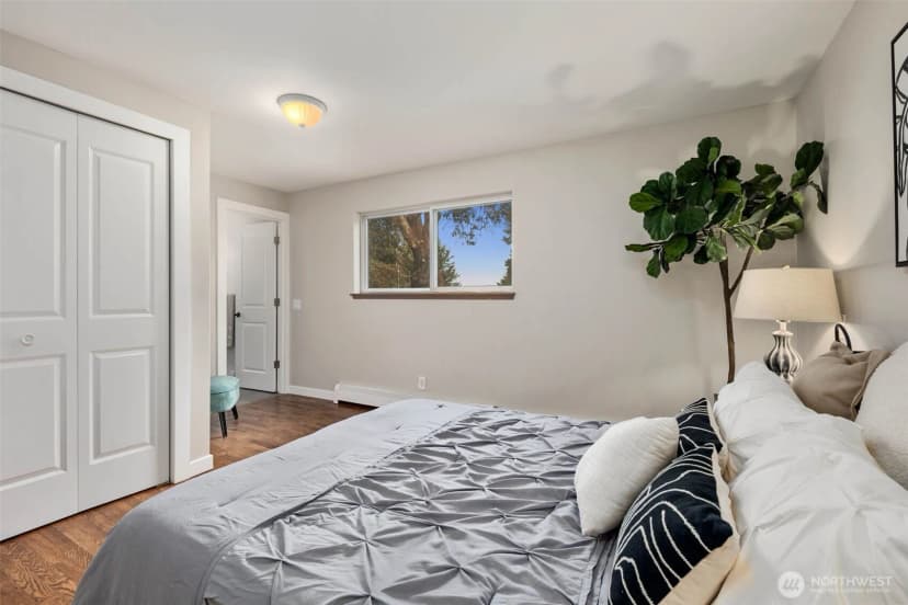 Property photo for 1400 Sw Thistle Street, Seattle photo 17