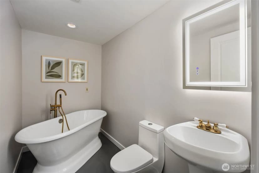 Property photo for 1400 Sw Thistle Street, Seattle photo 24