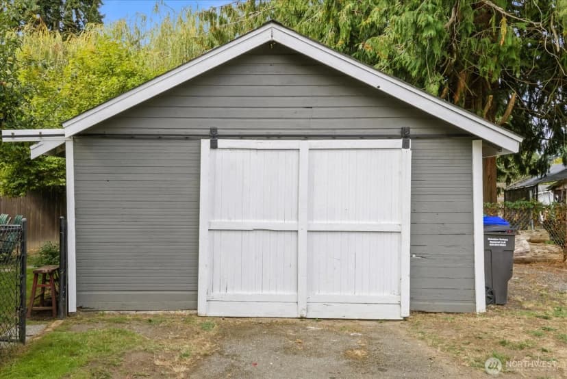 Property photo for 2121 74th Street Se, Everett photo 29