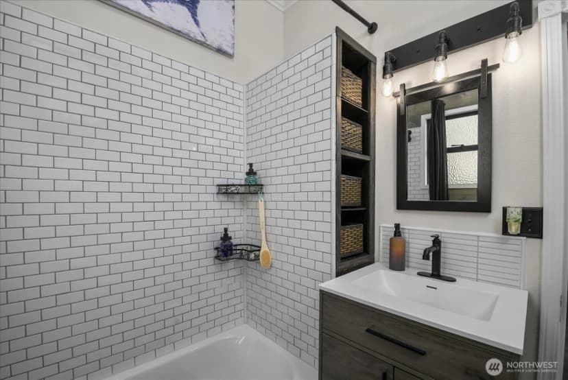 Property photo for 2121 74th Street Se, Everett photo 18