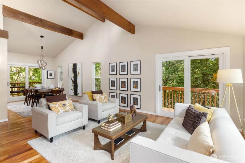 Property photo for 2215 W Lake Sammamish Parkway Ne, Redmond photo 4