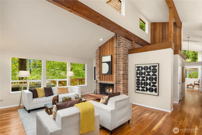 Property photo for 2215 W Lake Sammamish Parkway Ne, Redmond photo 6