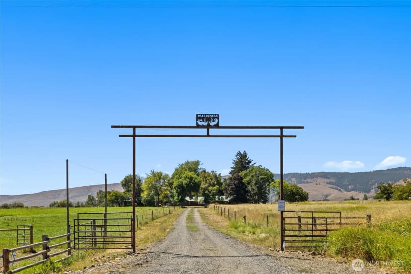 Property photo for 4530 Weaver Road, Ellensburg photo 33