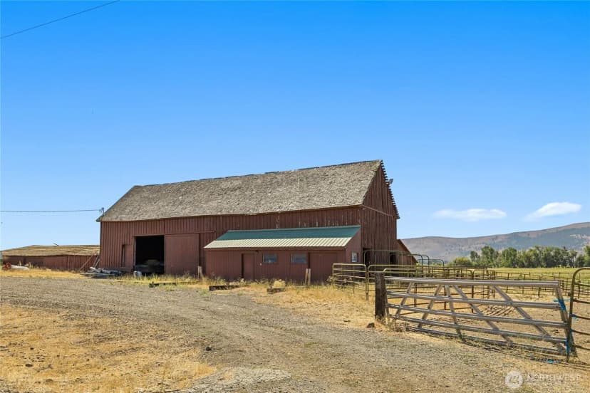 Property photo for 4530 Weaver Road, Ellensburg photo 31