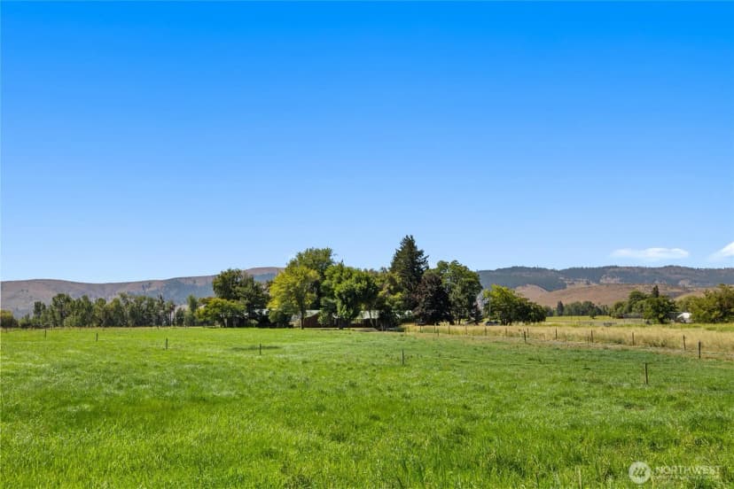 Property photo for 4530 Weaver Road, Ellensburg photo 34
