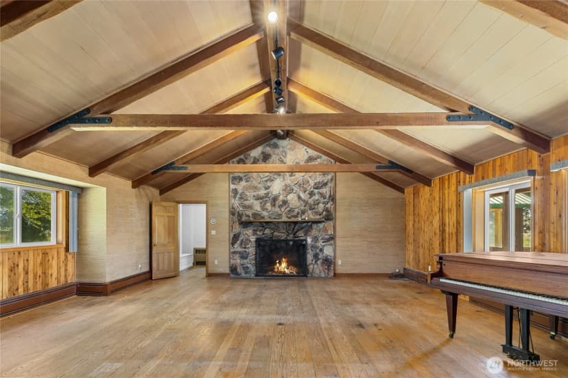 Property photo for 4530 Weaver Road, Ellensburg photo 6