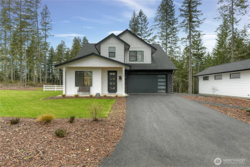 Property photo for 901 W Clear Lake Drive, Shelton photo 2