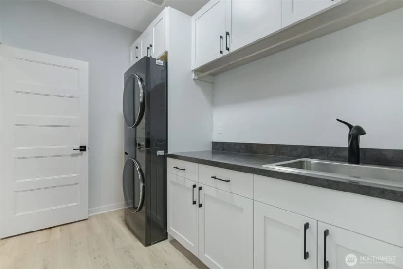 Property photo for 901 W Clear Lake Drive, Shelton photo 22