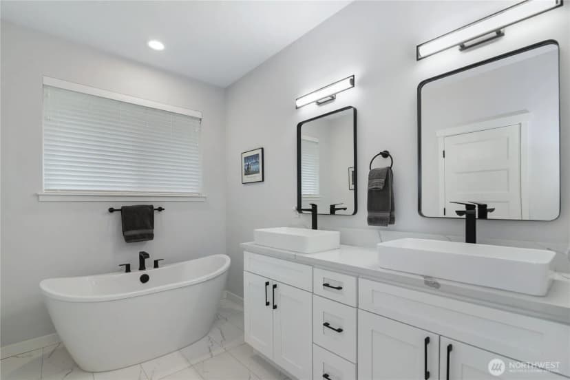 Property photo for 901 W Clear Lake Drive, Shelton photo 26