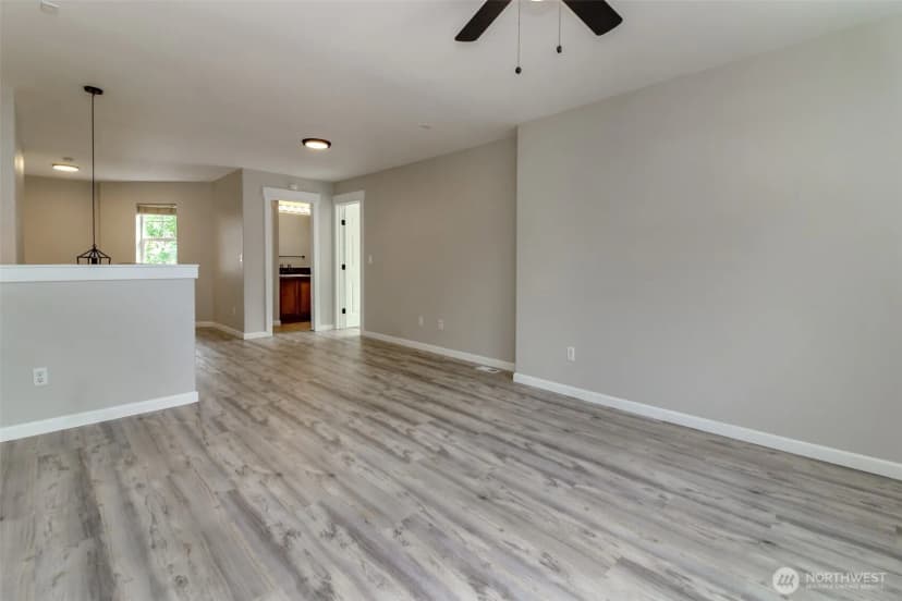 Property photo for 1324 Riddell Avenue Ne, Orting photo 18