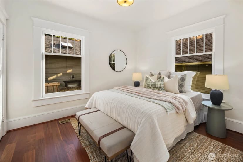 Property photo for 309 Lynn Street, Seattle photo 15