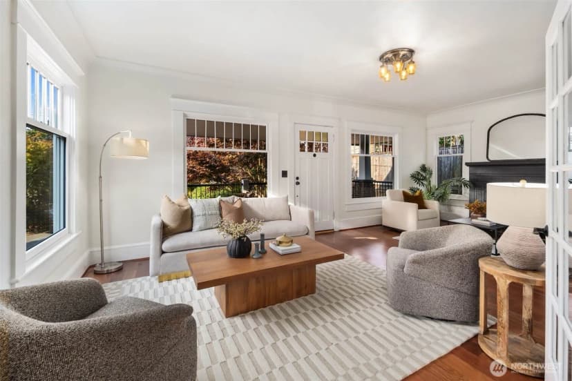Property photo for 309 Lynn Street, Seattle photo 6