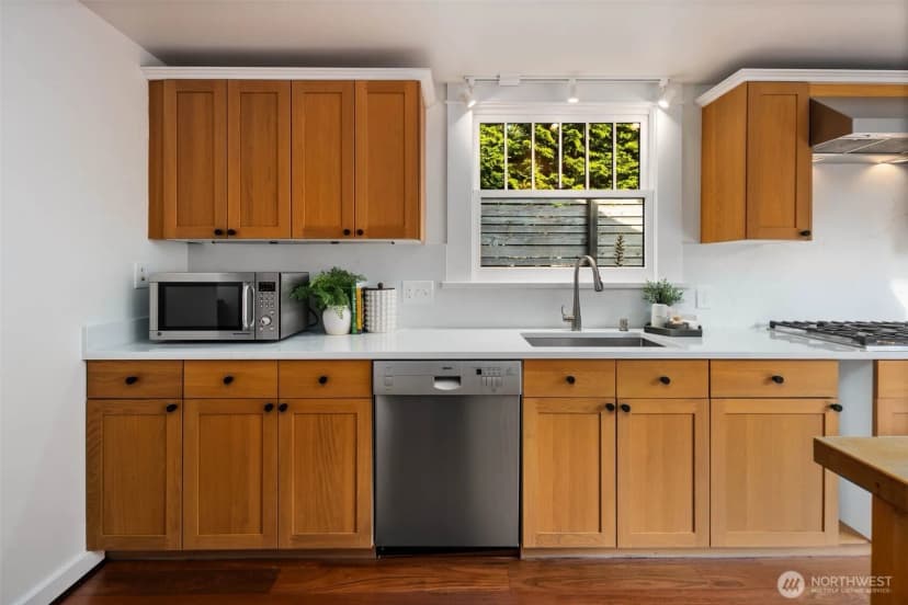 Property photo for 309 Lynn Street, Seattle photo 14