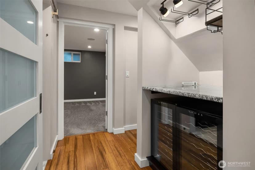 Property photo for 1537 Ne 96th Street, Seattle photo 23