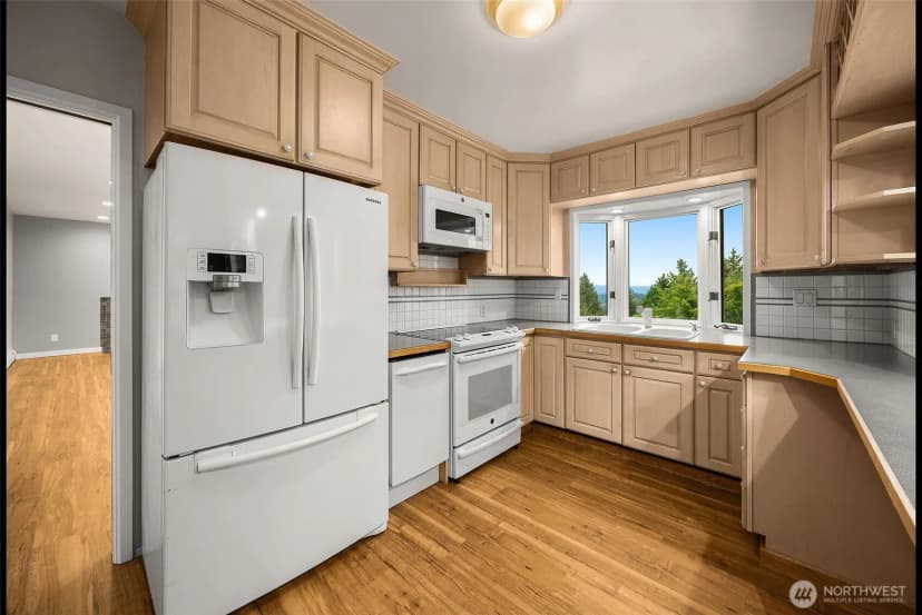 Property photo for 1537 Ne 96th Street, Seattle photo 10