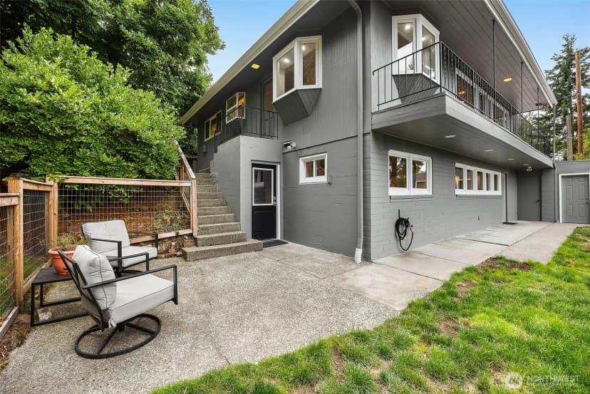Property photo for 1537 Ne 96th Street, Seattle photo 32