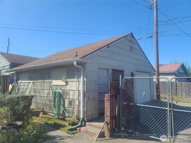 Property photo for 1119 S 64th Street #st, Tacoma photo 3