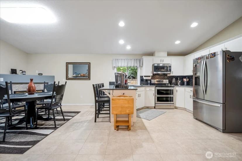 Property photo for 902 Se 5th Avenue, Battle Ground photo 13