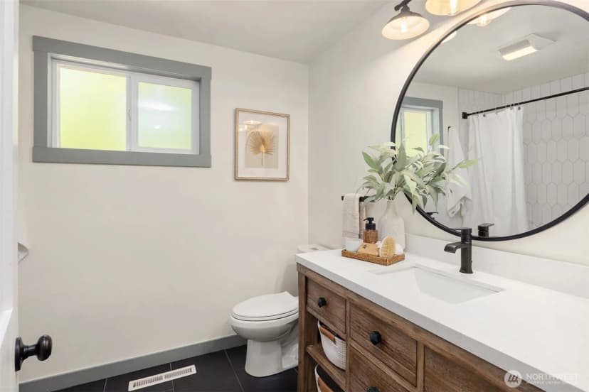 Property photo for 1552 N 128th Street, Seattle photo 22