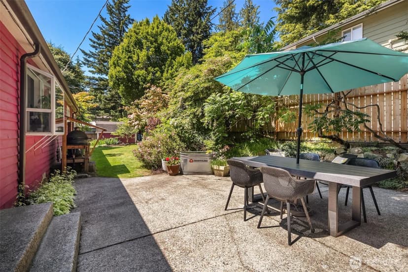 Property photo for 1552 N 128th Street, Seattle photo 27