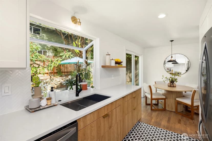 Property photo for 1552 N 128th Street, Seattle photo 16