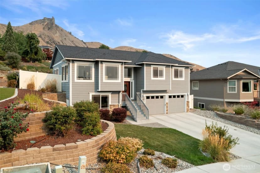 Property photo for 2012 Linville Drive, Wenatchee