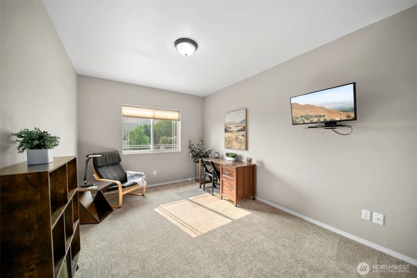 Property photo for 2012 Linville Drive, Wenatchee photo 20