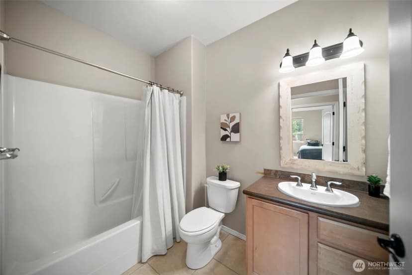 Property photo for 2012 Linville Drive, Wenatchee photo 25