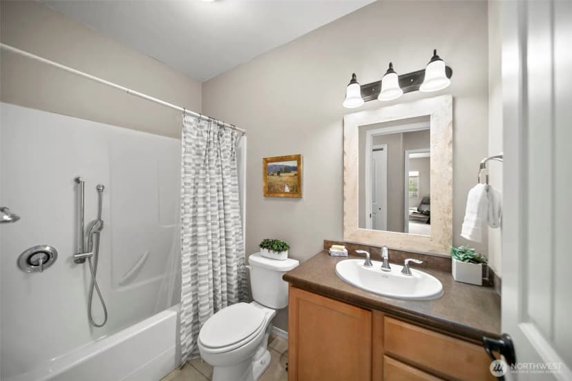 Property photo for 2012 Linville Drive, Wenatchee photo 16