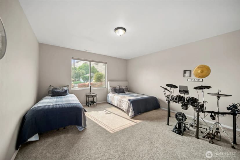Property photo for 2012 Linville Drive, Wenatchee photo 23