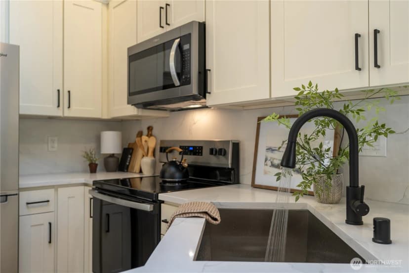Property photo for 5602 142nd Place Se, Everett photo 14
