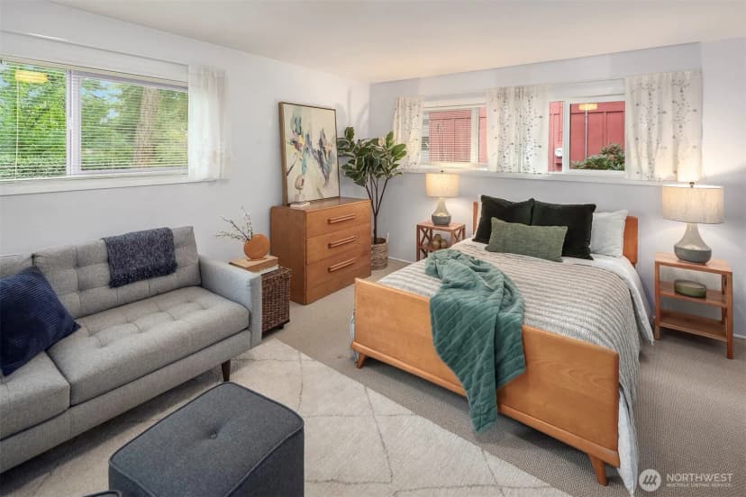 Property photo for 2020 Ne 102nd Street, Seattle photo 14