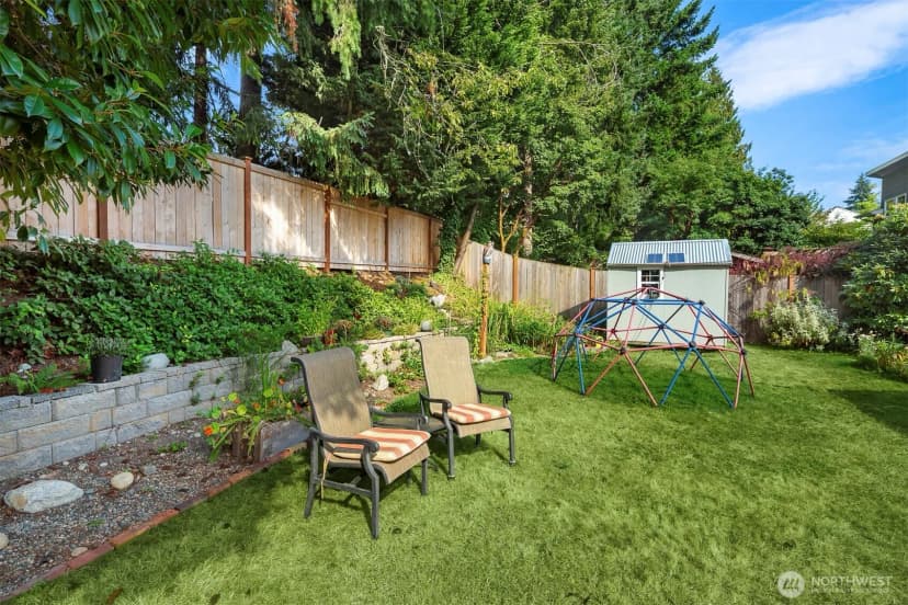 Property photo for 2020 Ne 102nd Street, Seattle photo 28