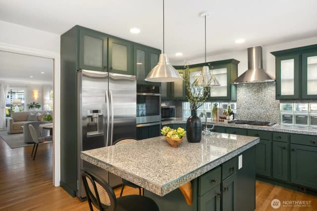 Property photo for 119 Ne 63rd Street, Seattle photo 5