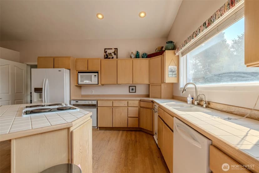 Property photo for 326 23rd Street Ne, East Wenatchee photo 19