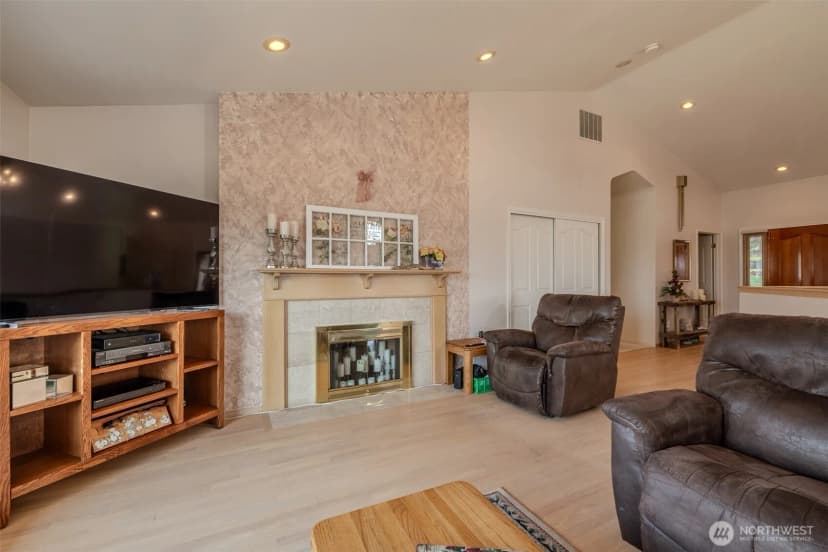 Property photo for 326 23rd Street Ne, East Wenatchee photo 13