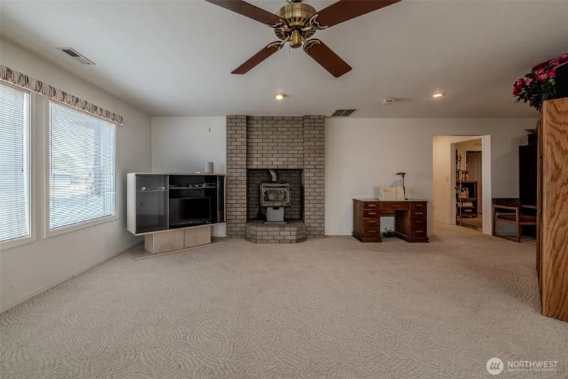 Property photo for 326 23rd Street Ne, East Wenatchee photo 30