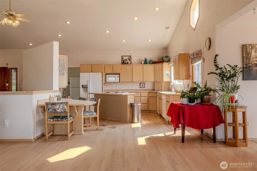 Property photo for 326 23rd Street Ne, East Wenatchee photo 18