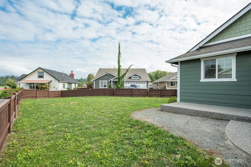 Property photo for 270 Lewis Place, Sedro Woolley photo 25