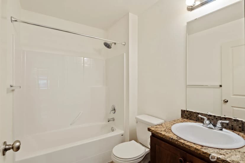 Property photo for 270 Lewis Place, Sedro Woolley photo 21