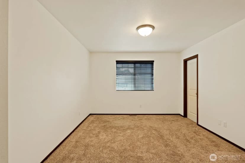Property photo for 270 Lewis Place, Sedro Woolley photo 15