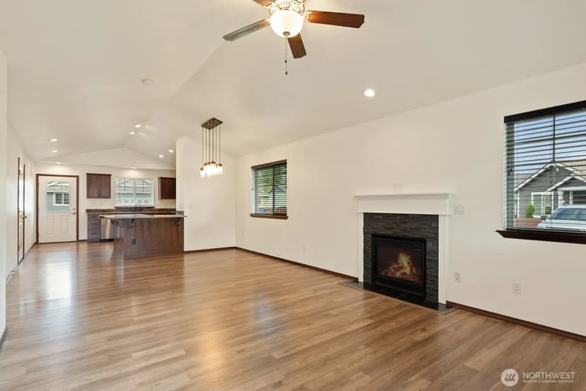 Property photo for 270 Lewis Place, Sedro Woolley photo 8