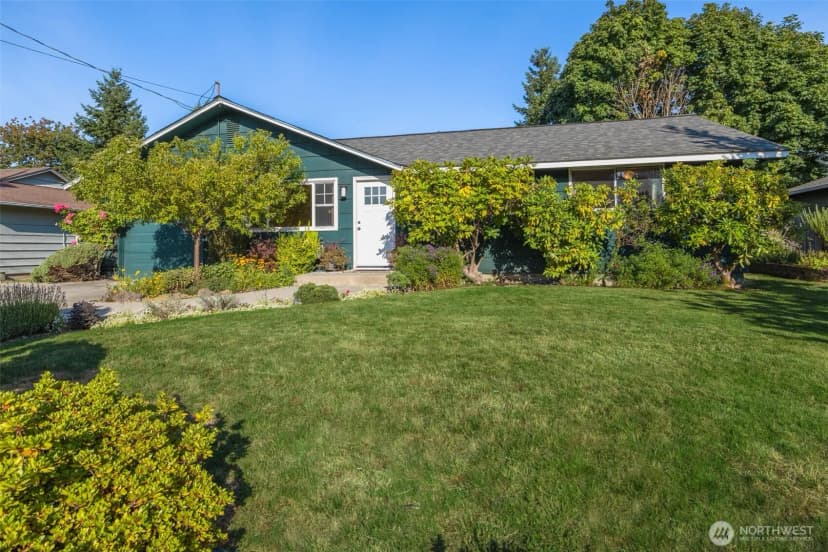 Property photo for 1300 Queen Avenue Ne, Renton