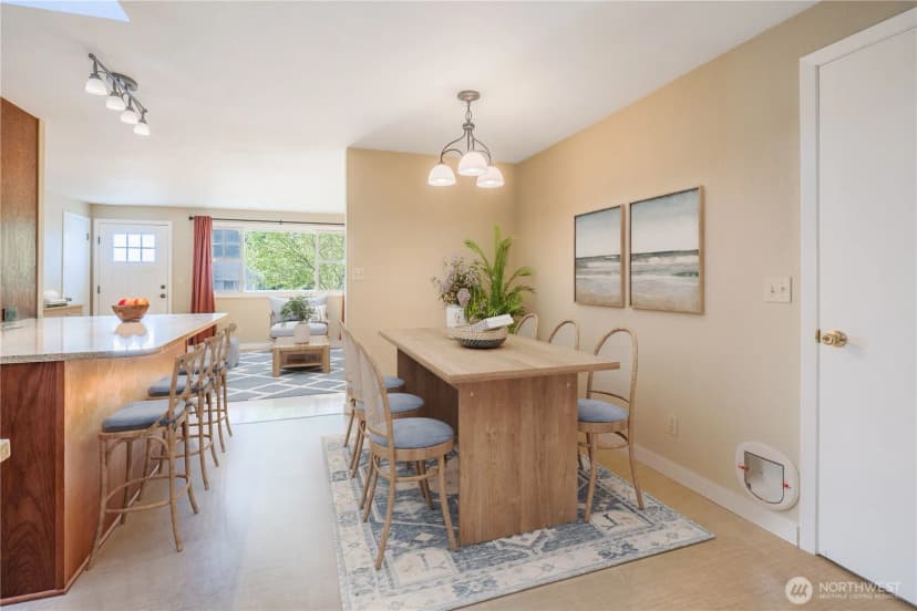 Property photo for 1300 Queen Avenue Ne, Renton photo 9